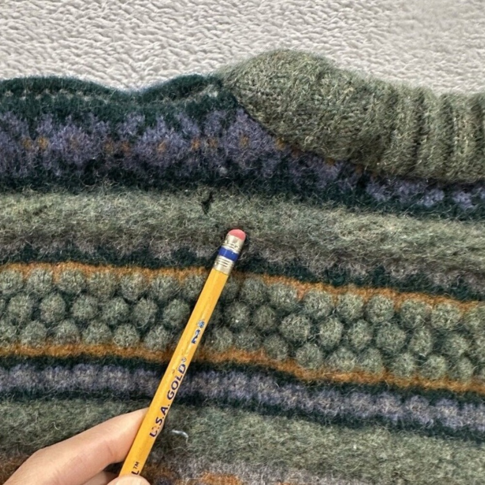 Made in Britain Wool Sweater - Picture 4 of 6